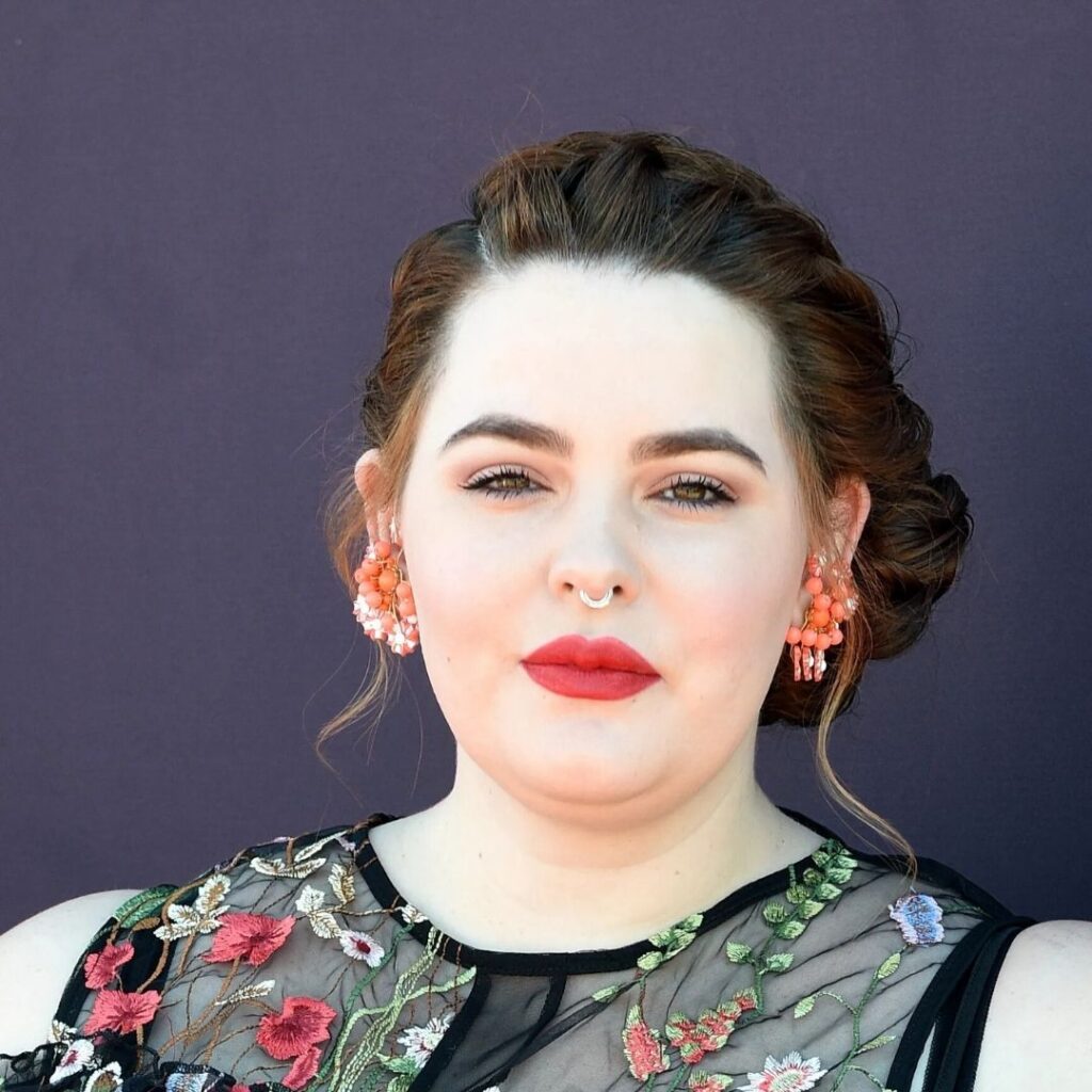 Tess Holliday showcases her unique style with an eye-catching septum piercing